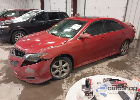 2008 Toyota Camry Se z USA, uszkodzony, nr VIN 4T1BE46K98U237550
